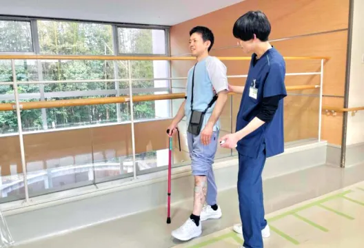 電気刺激を使用した歩行練習